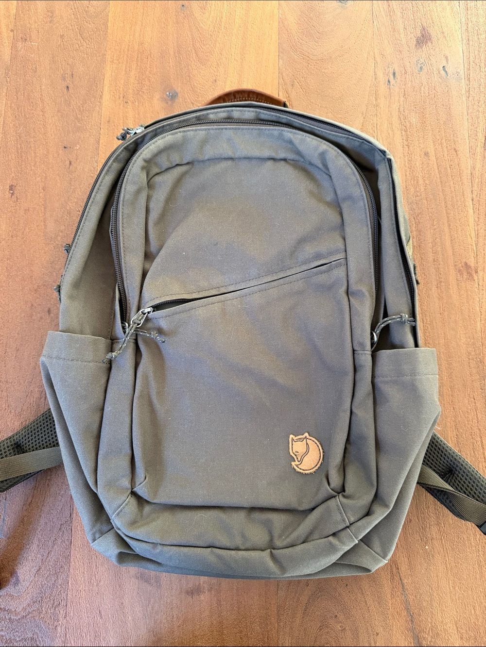 Fjallraven Green Everyday Backpack with Leather Fox Patch